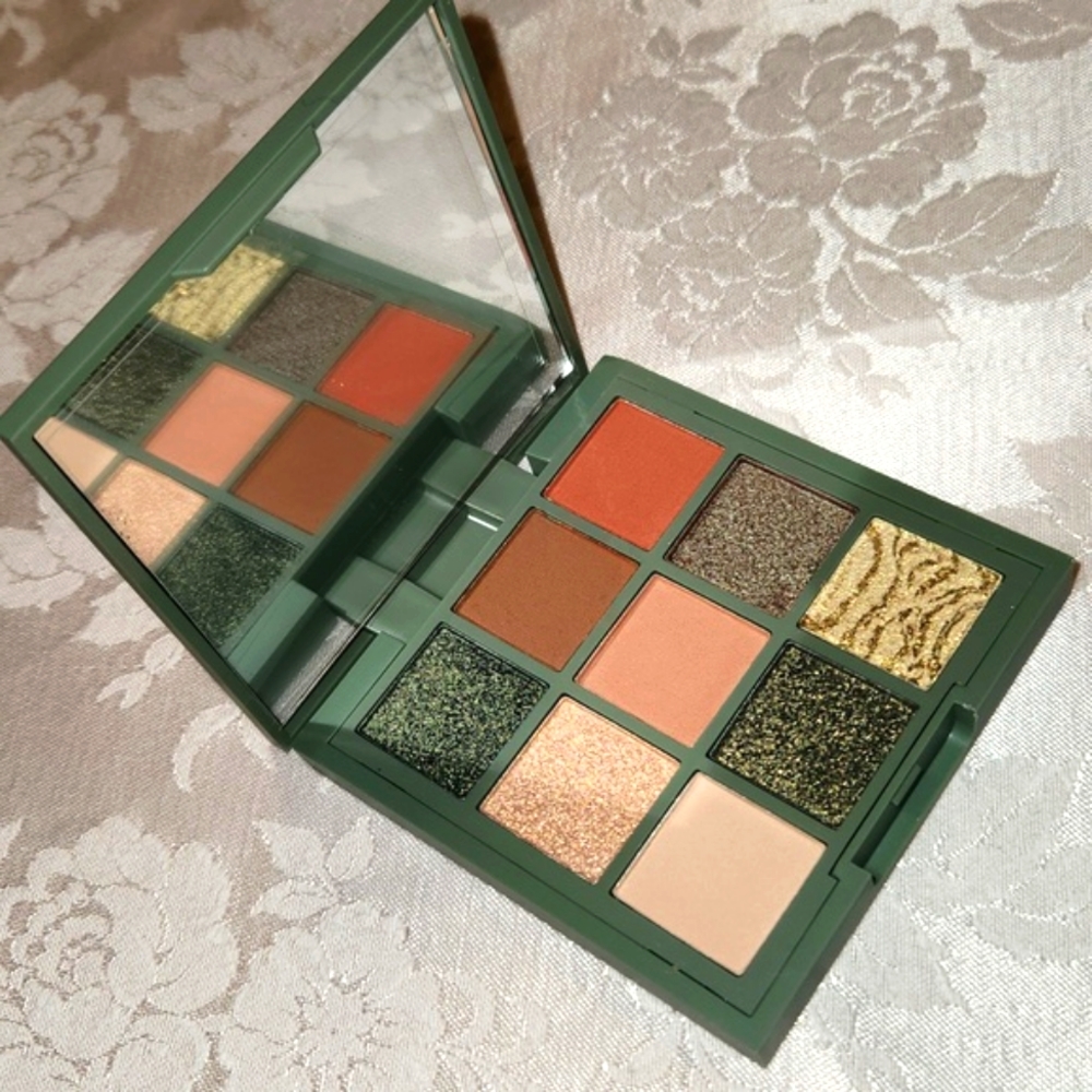 Ciate London Trend Edit Palette "Olive" 9-Pan Eyeshadow Palette